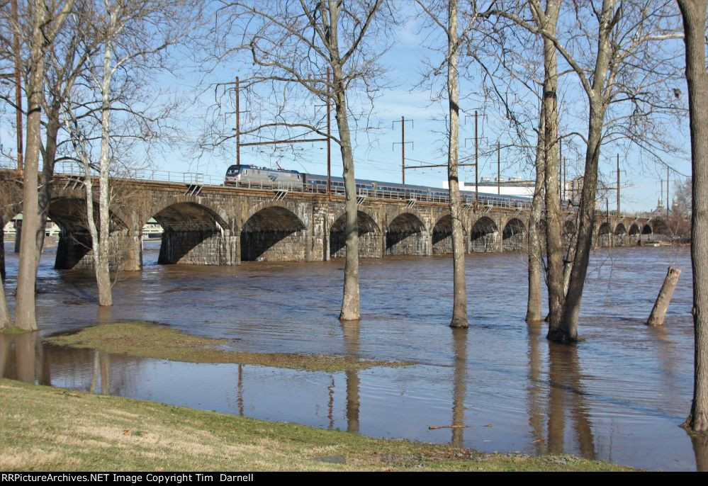 AMTK 649 on #43, the Pennsylvanian
